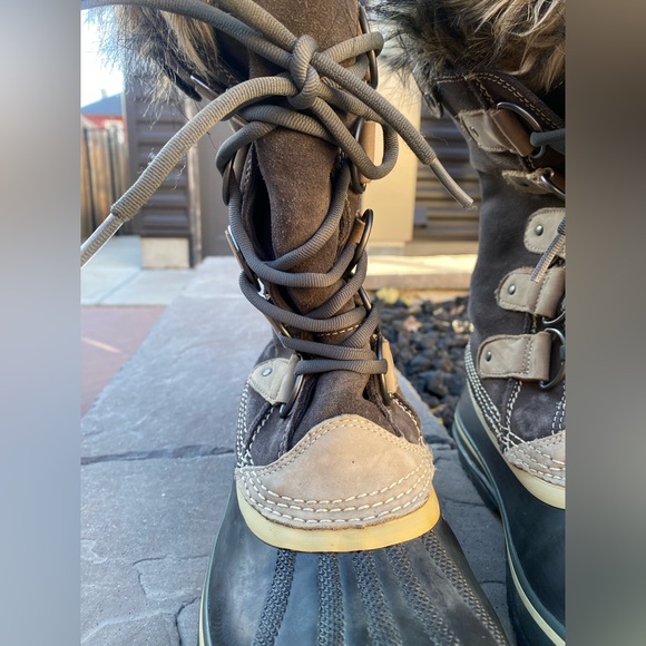 Sorel Joan of Arctic Waterproof Winter Boots | US 8 | EUC | Shale and Caramel - Picture 8 of 13